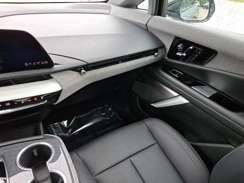 Certified 2025 Cadillac Optiq Sport 2 w/ LPO, Floor Liner Package AWD/4WD image 21