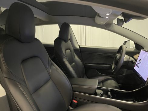 Used 2020 Tesla Model 3 Standard Range Plus RWD image 15