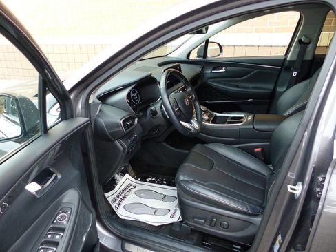 Used 2022 Hyundai Santa Fe SEL Premium image 18