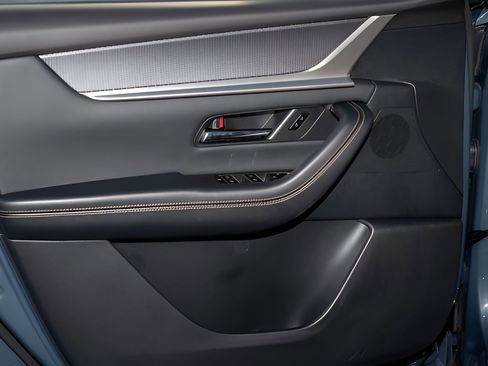 Used 2025 MAZDA CX-70 3.3 Turbo S w/ Premium Package image 11