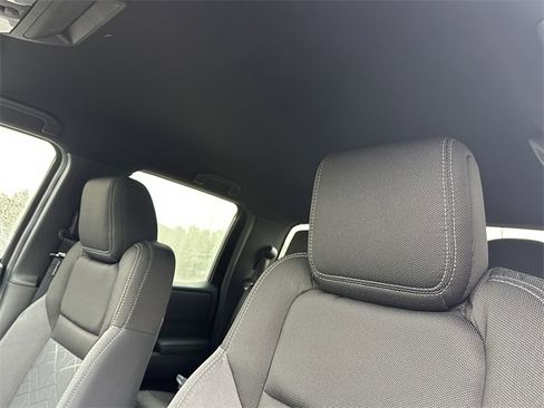 New 2026 Nissan Frontier SV image 25