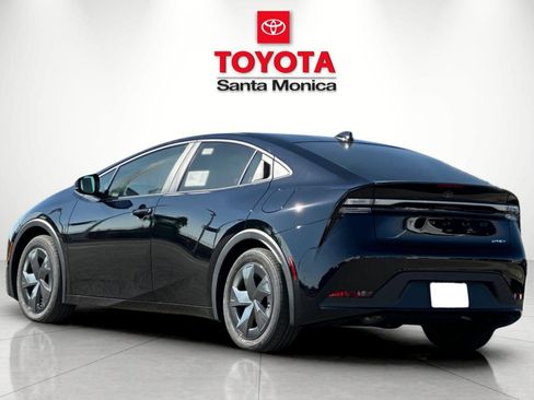 New 2026 Toyota Prius Plug-In Hybrid image 5