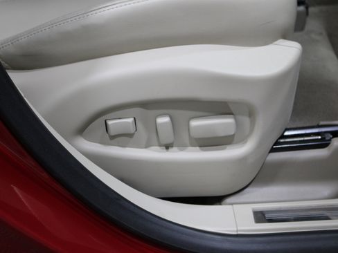 Used 2014 Cadillac SRX Luxury FWD image 25