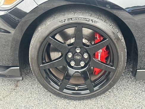 Used 2019 Ford Mustang Shelby GT350R w/ GT350R Equipment Group 920A RWD image 11