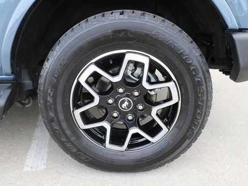 Used 2025 Ford Bronco Outer Banks AWD/4WD image 8