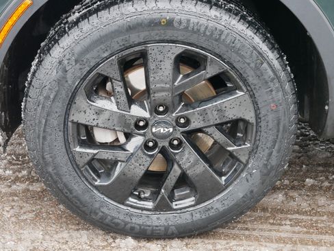 Certified 2023 Kia Sorento S w/ Panoramic Sunroof Package image 15