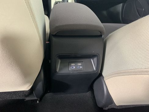Used 2023 Toyota Corolla LE FWD image 32