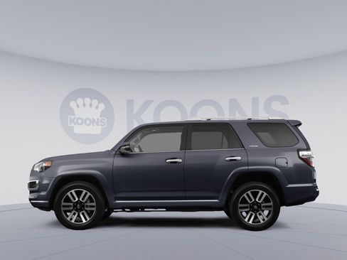 Used 2015 Toyota 4Runner Limited image 2