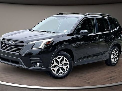 Used 2022 Subaru Forester Premium AWD/4WD image 1