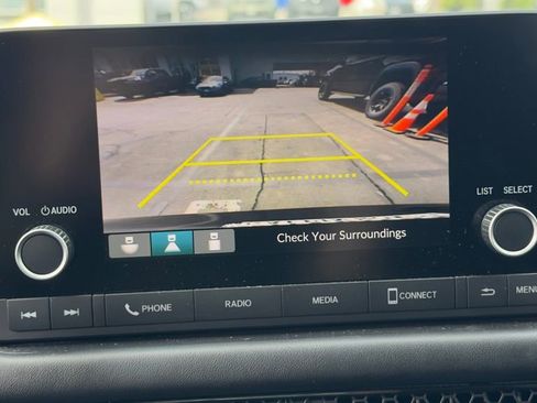 Used 2024 Honda HR-V LX image 10