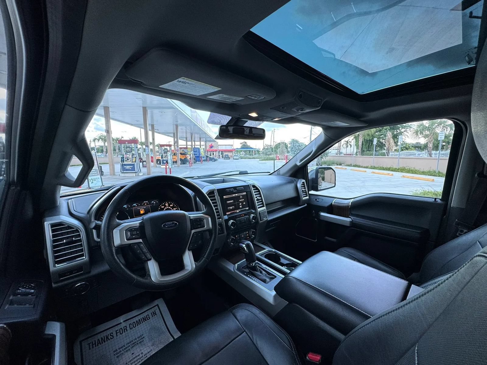 Used 2015 Ford F150 Lariat w/ Equipment Group 502A Luxury AWD/4WD image 14