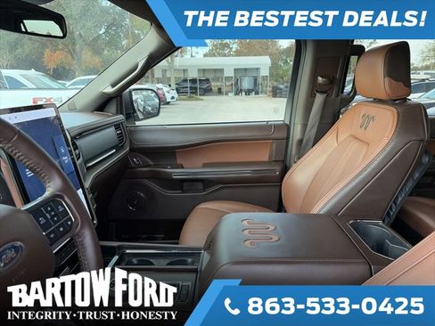 Used 2024 Ford Expedition King Ranch image 10
