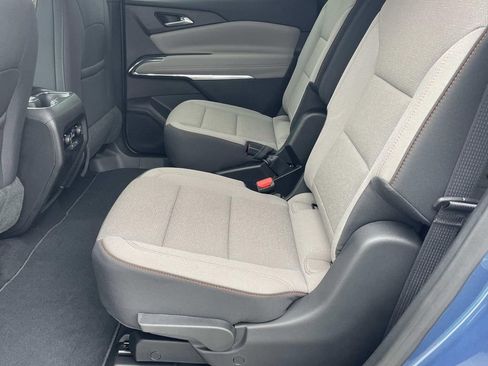 New 2026 Chevrolet Traverse LT image 13