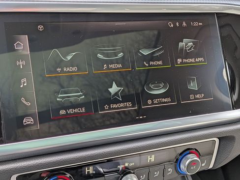 Used 2025 Audi Q3 2.0T Premium w/ Convenience Package image 23