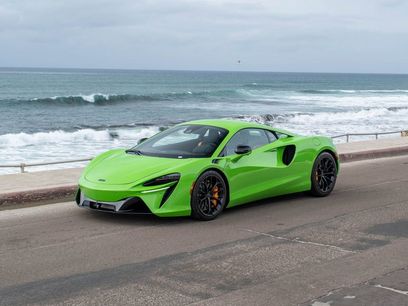 New 2026 McLaren Artura