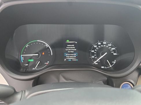 Certified 2024 Toyota Sienna XLE FWD image 22