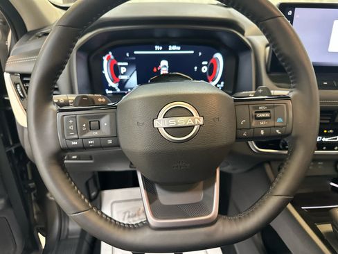 Certified 2025 Nissan Rogue SL w/ Tech Package AWD/4WD image 13