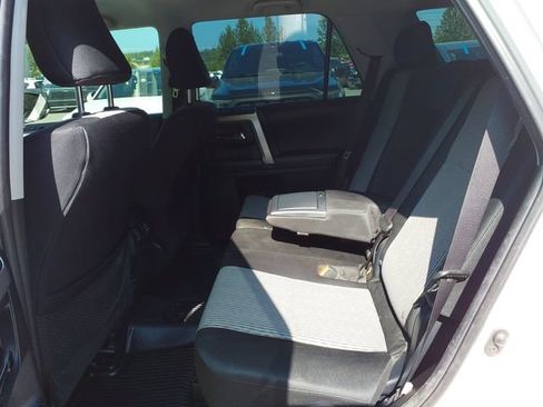 Used 2016 Toyota 4Runner SR5 AWD/4WD image 20