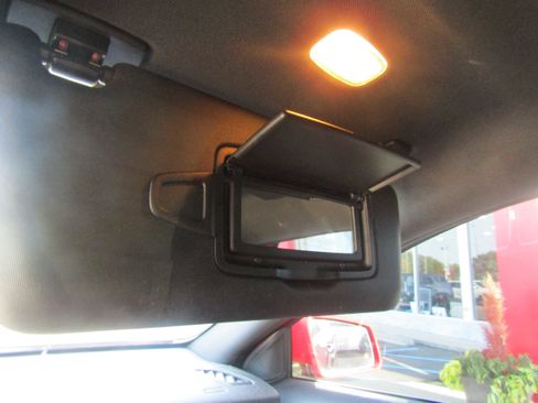 Used 2019 Mercedes-Benz GLA 250 4MATIC image 19