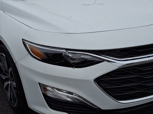 Used 2021 Chevrolet Malibu RS FWD image 9