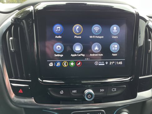 Used 2023 Chevrolet Traverse LT w/ Midnight/Sport Edition image 23