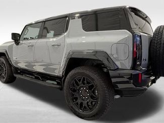 Used 2025 GMC Hummer EV 2X video 2