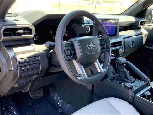 Used 2025 Toyota 4Runner SR5 image 14