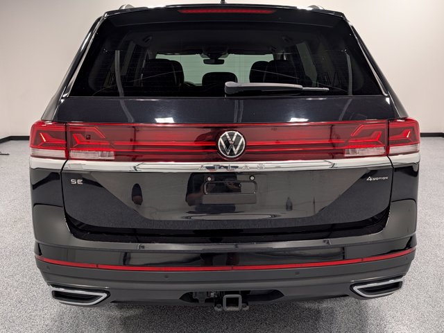 Used 2024 Volkswagen Atlas SE AWD/4WD image 7