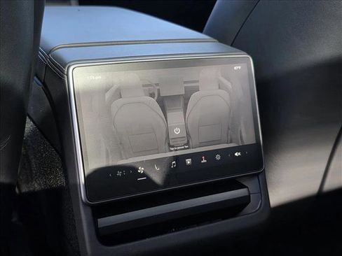 Used 2025 Tesla Model 3 Long Range image 16