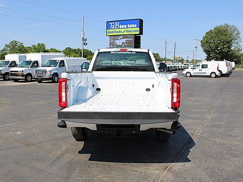 Used 2025 Ford F250 XL w/ XL Chrome Package RWD image 10