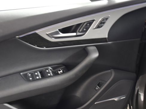 Used 2019 Audi Q7 2.0T Premium Plus w/ Premium Plus Package image 15