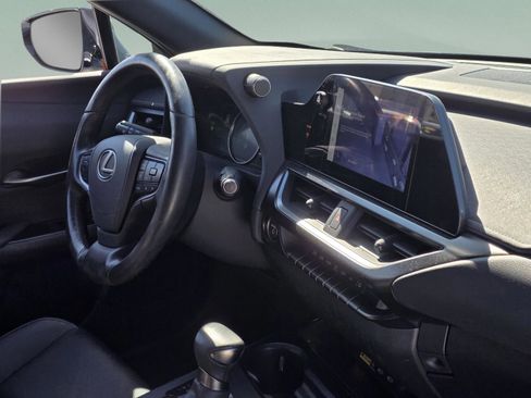 Used 2023 Lexus UX 250h FWD w/ Accessory Package (Z1) image 31