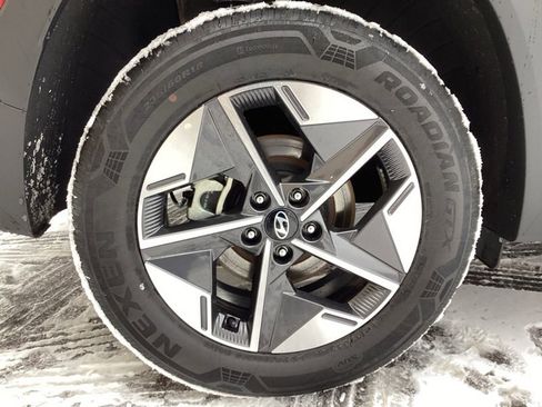 Certified 2025 Hyundai Tucson SEL image 9