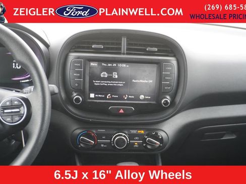 Used 2024 Kia Soul LX w/ Option Group 015 image 14