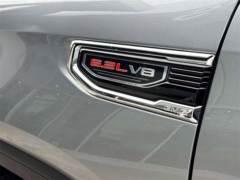 Used 2023 GMC Sierra 1500 SLT w/ SLT Convenience Package image 10