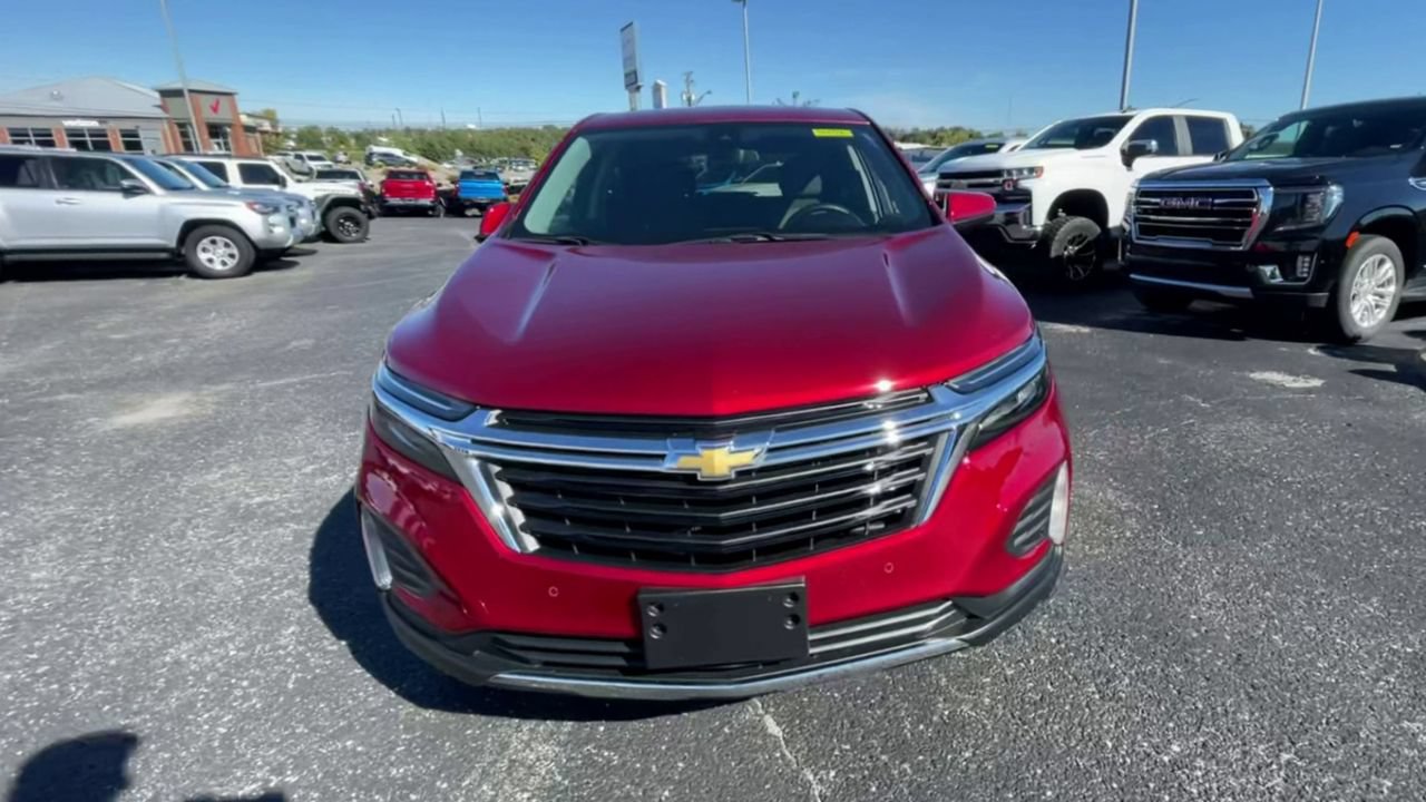 Used 2023 Chevrolet Equinox LT FWD image 4