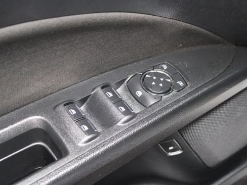Used 2018 Ford Fusion SE FWD image 11
