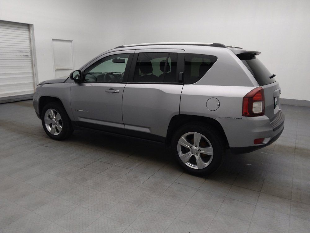 Used 2017 Jeep Compass Sport w/ Power Value Group FWD image 3