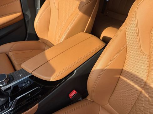 Used 2023 BMW 530i 530i w/ M Sport Package image 24