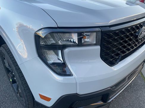 New 2025 Ford Maverick XLT w/ Black Appearance Package image 29