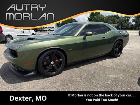 Used 2018 Dodge Challenger R/T Scat Pack RWD image 1