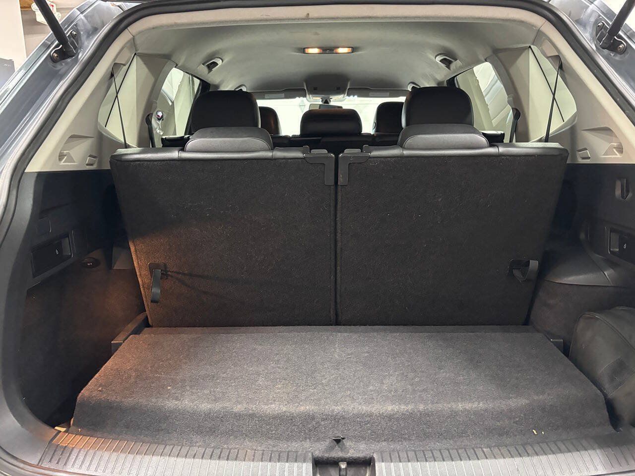 Used 2019 Volkswagen Tiguan SE w/ 3rd Row Seat Package AWD/4WD image 19