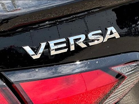 New 2025 Nissan Versa SR w/ Trunk Package image 8