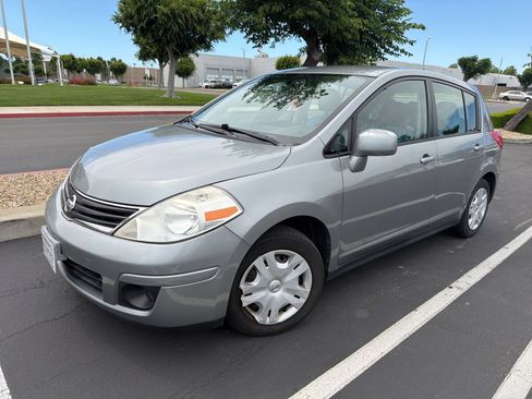 Used 2012 Nissan Versa 1.8 S FWD image 2
