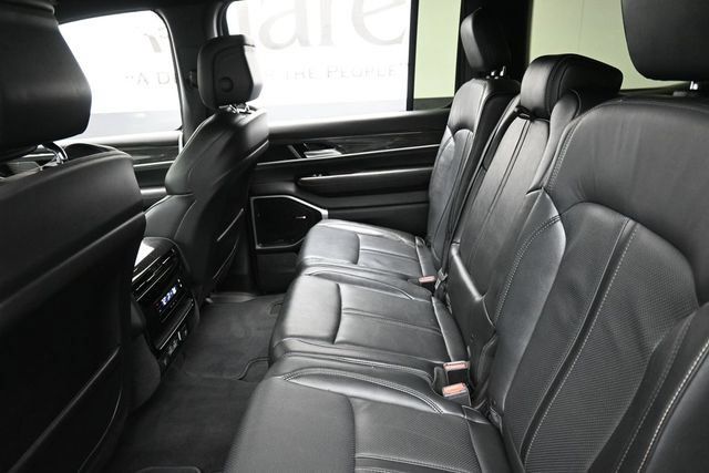 Used 2022 Jeep Wagoneer Series II AWD/4WD image 25