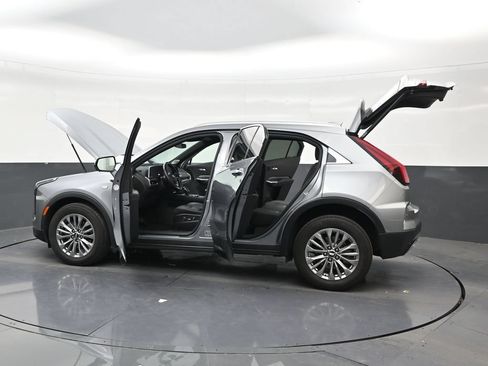Used 2025 Cadillac XT4 Premium Luxury FWD image 29