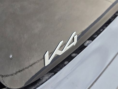 New 2026 Kia K4 EX image 7