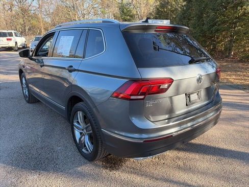 Used 2020 Volkswagen Tiguan SEL w/ 3rd Row Seat Package image 3