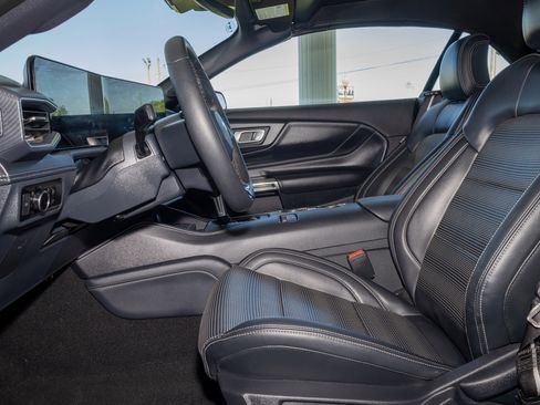 Used 2024 Ford Mustang Premium image 17