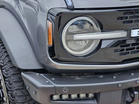 Used 2022 Ford Bronco Wildtrak AWD/4WD image 9